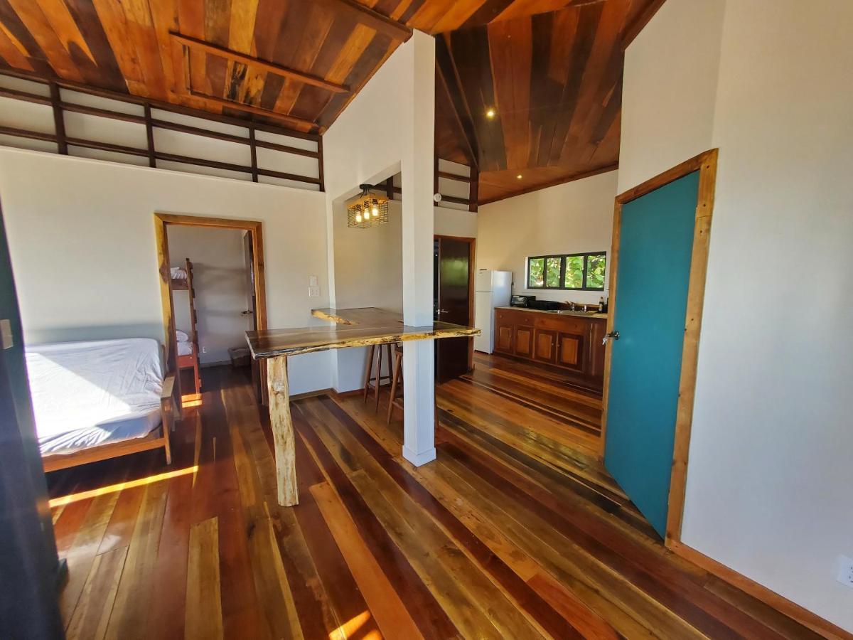 Hotel The Bounty à Caye Caulker Extérieur photo