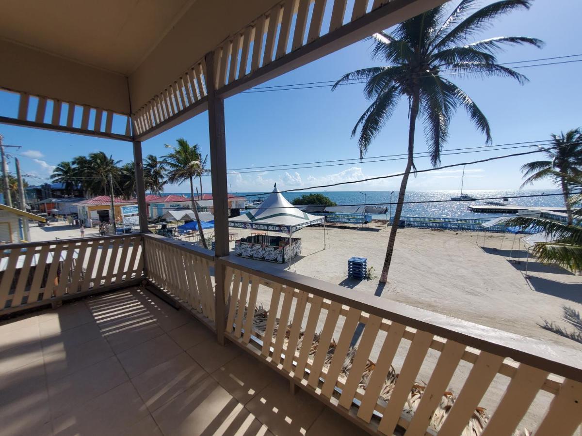 Hotel The Bounty à Caye Caulker Extérieur photo