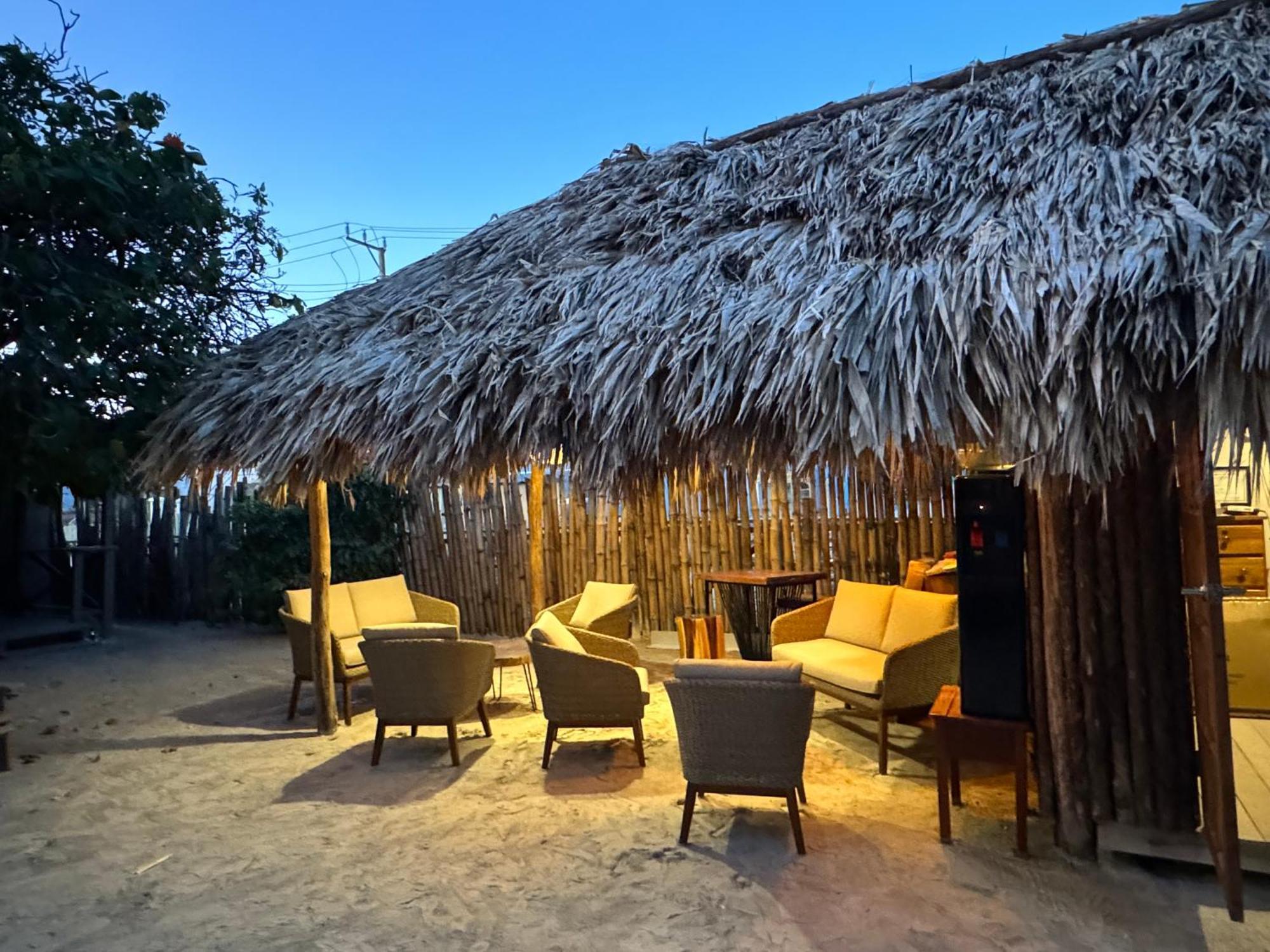 Hotel The Bounty à Caye Caulker Extérieur photo