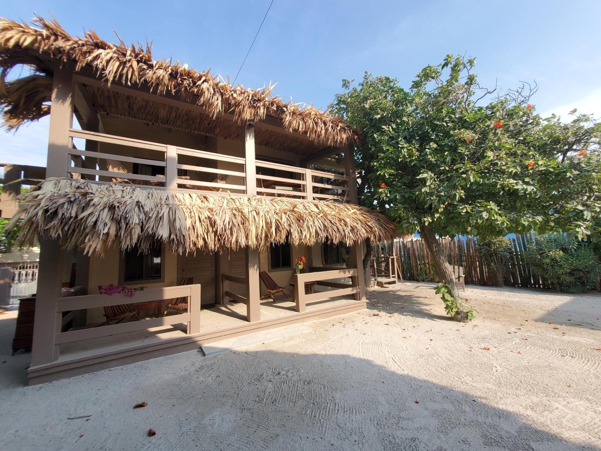Hotel The Bounty à Caye Caulker Extérieur photo